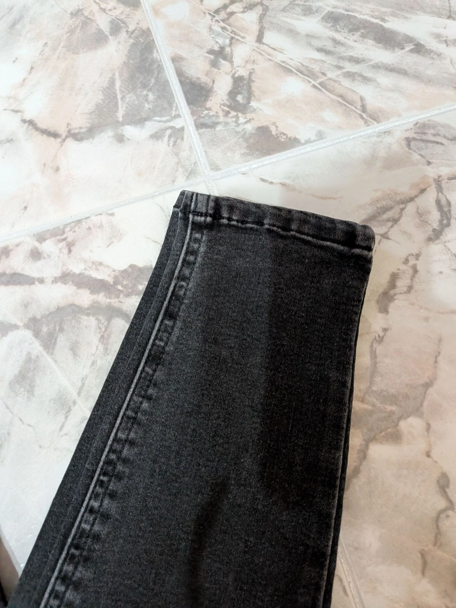 Calça preta justa – photo 2